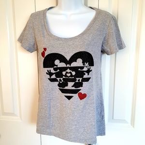 Disney Mickey & Minnie Kissing T-Shirt - Size S